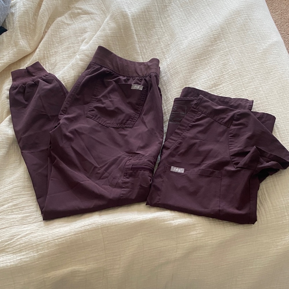 Figs scrubs